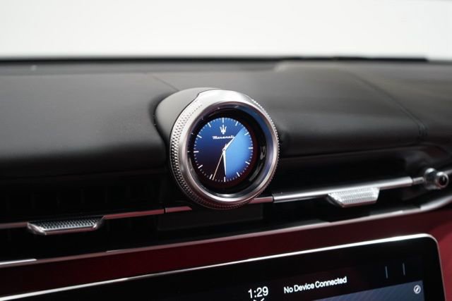 New 2025 Maserati Grecale GT image 23