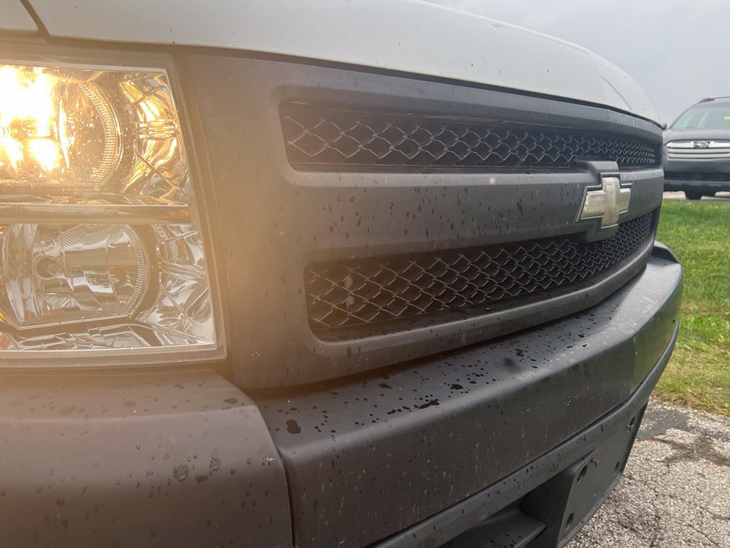 Used 2011 Chevrolet Silverado 1500 W/T RWD image 23