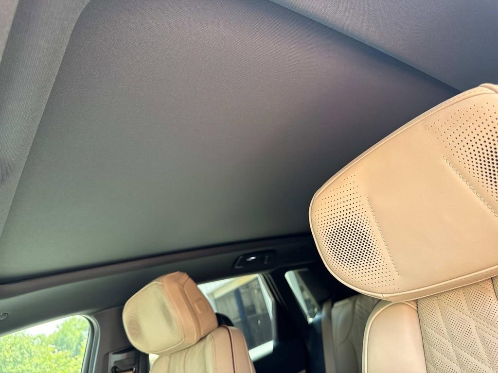 New 2025 Cadillac Lyriq Sport w/ Nappa Leather Package image 33