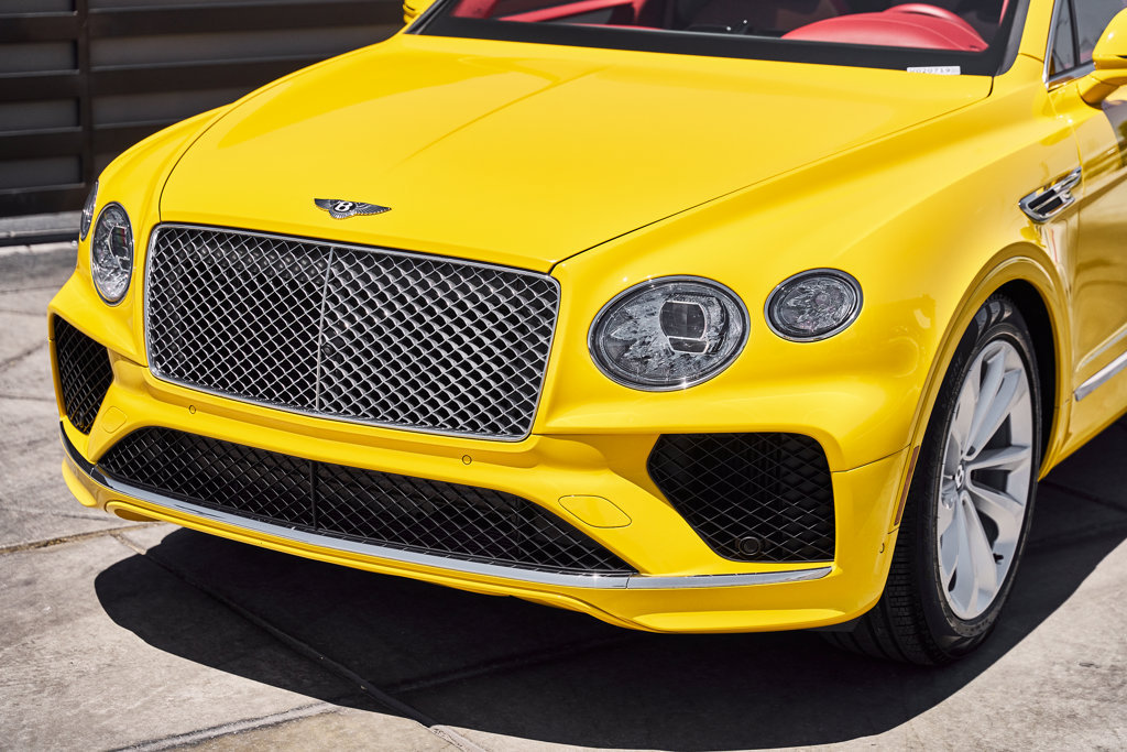 Used 2023 Bentley Bentayga AWD/4WD image 6