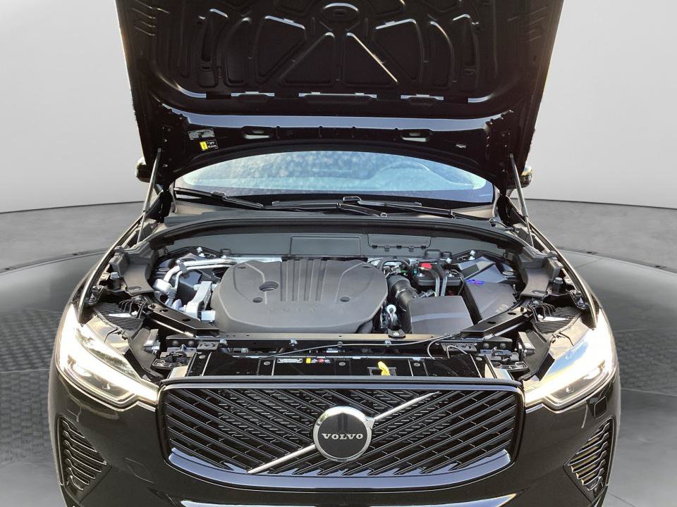 New 2027 Volvo XC60 B5 Core AWD/4WD image 16