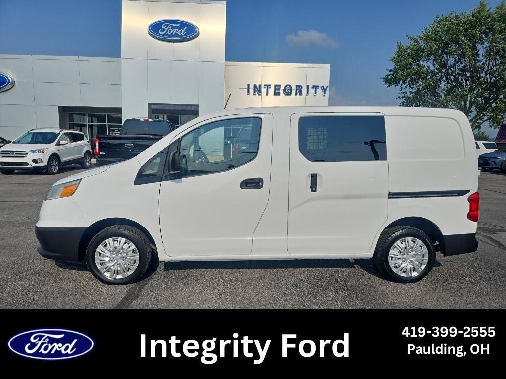 Used 2017 Chevrolet City Express LT w/ Technology Package FWD image 1