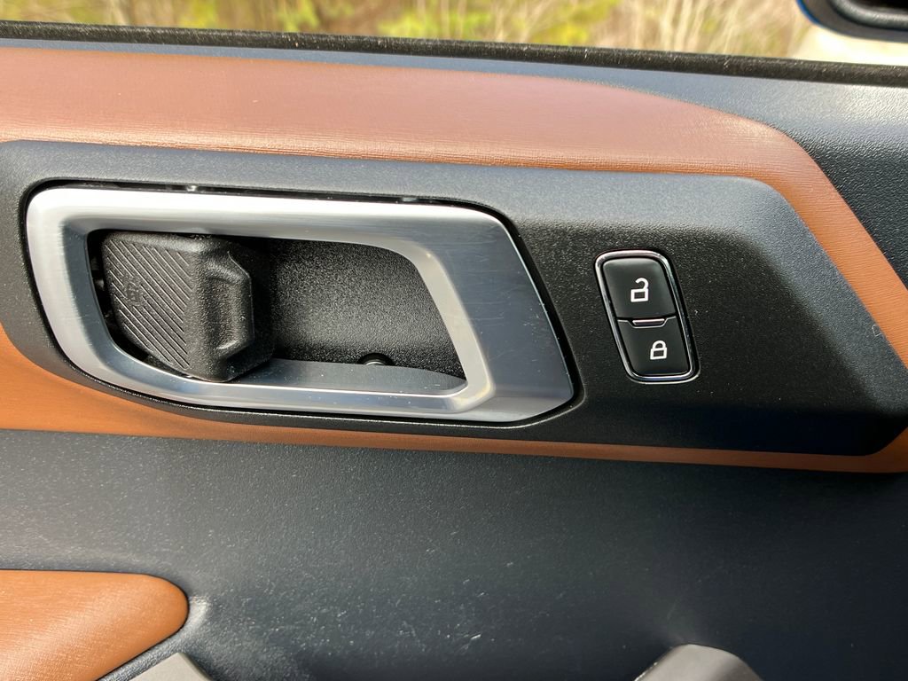 Used 2021 Ford Bronco Outer Banks image 12