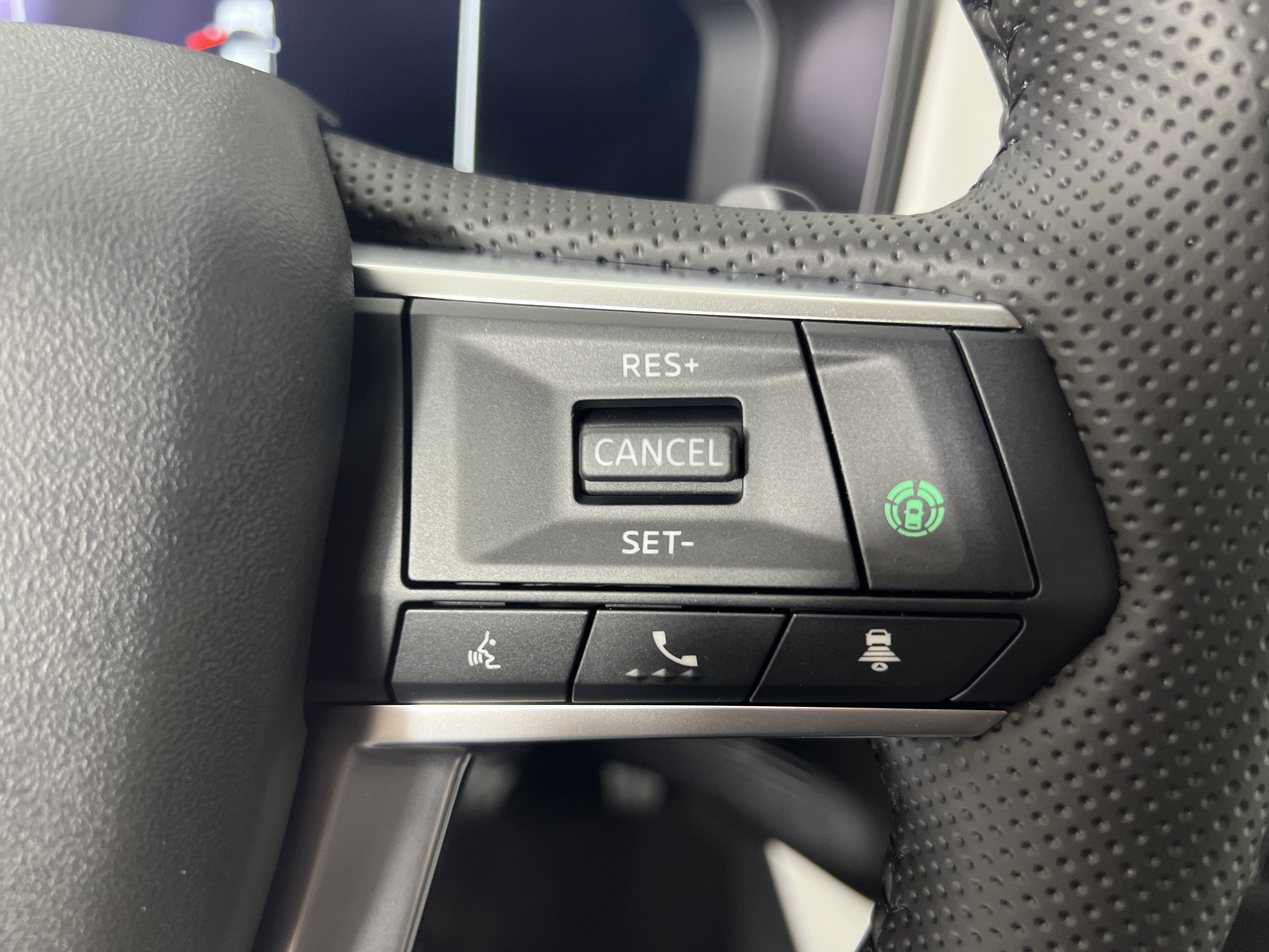 New 2025 Mitsubishi Outlander SE image 19