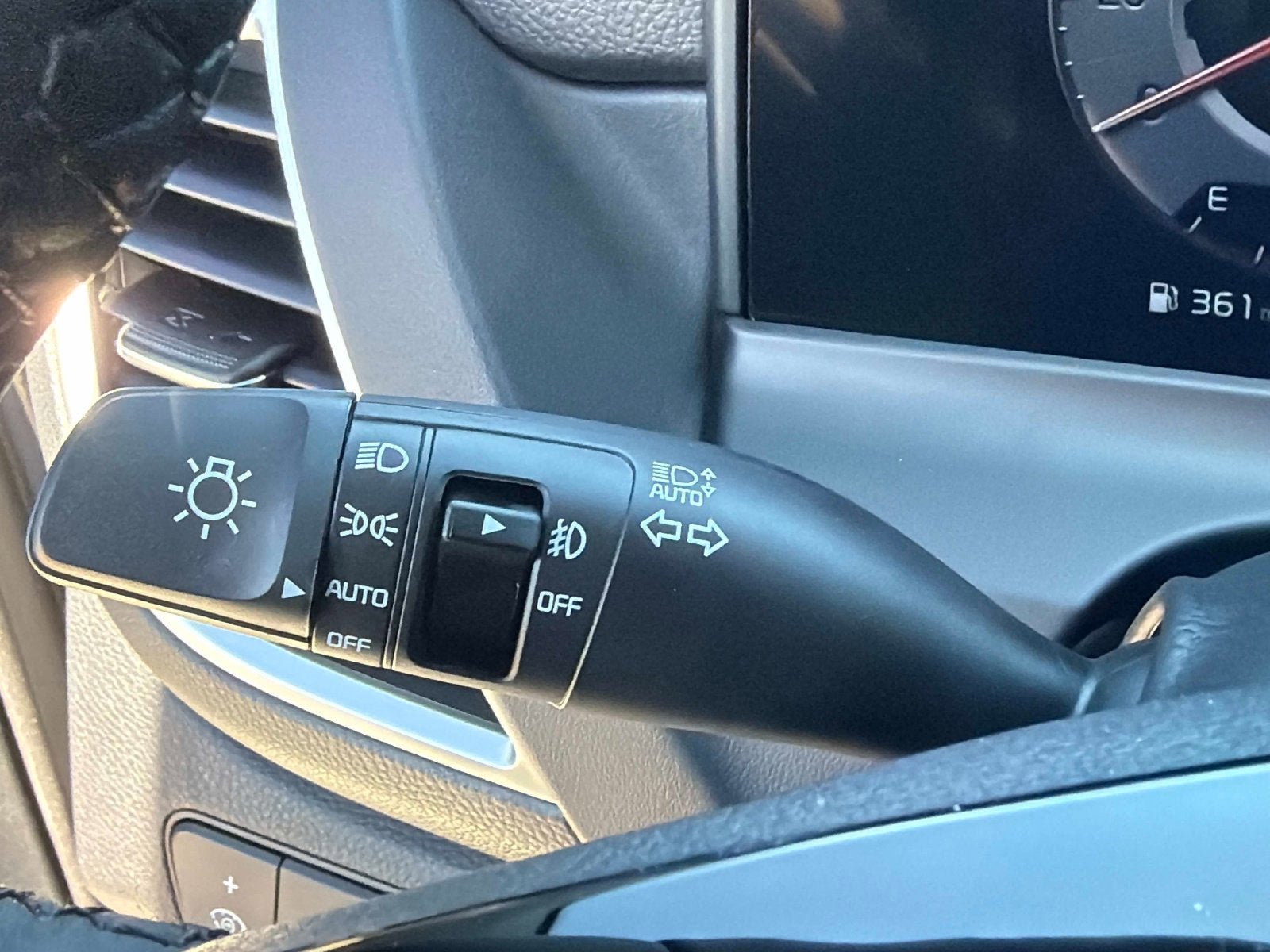 New 2026 Kia Seltos EX FWD image 30