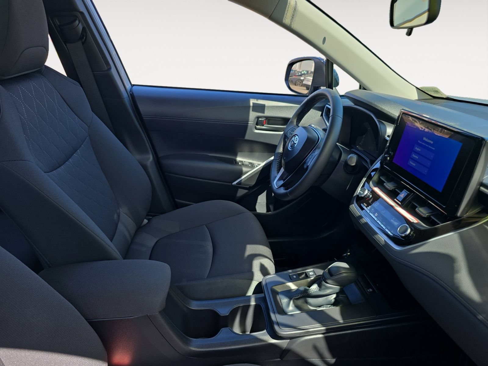 Certified 2026 Toyota Corolla Cross LE FWD image 15