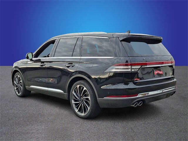 Used 2023 Lincoln Aviator Reserve w/ Equipment Group 201A image 6