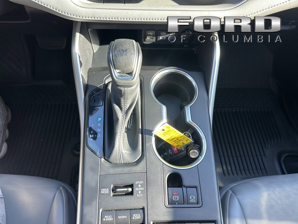 Used 2022 Toyota Highlander XLE image 14