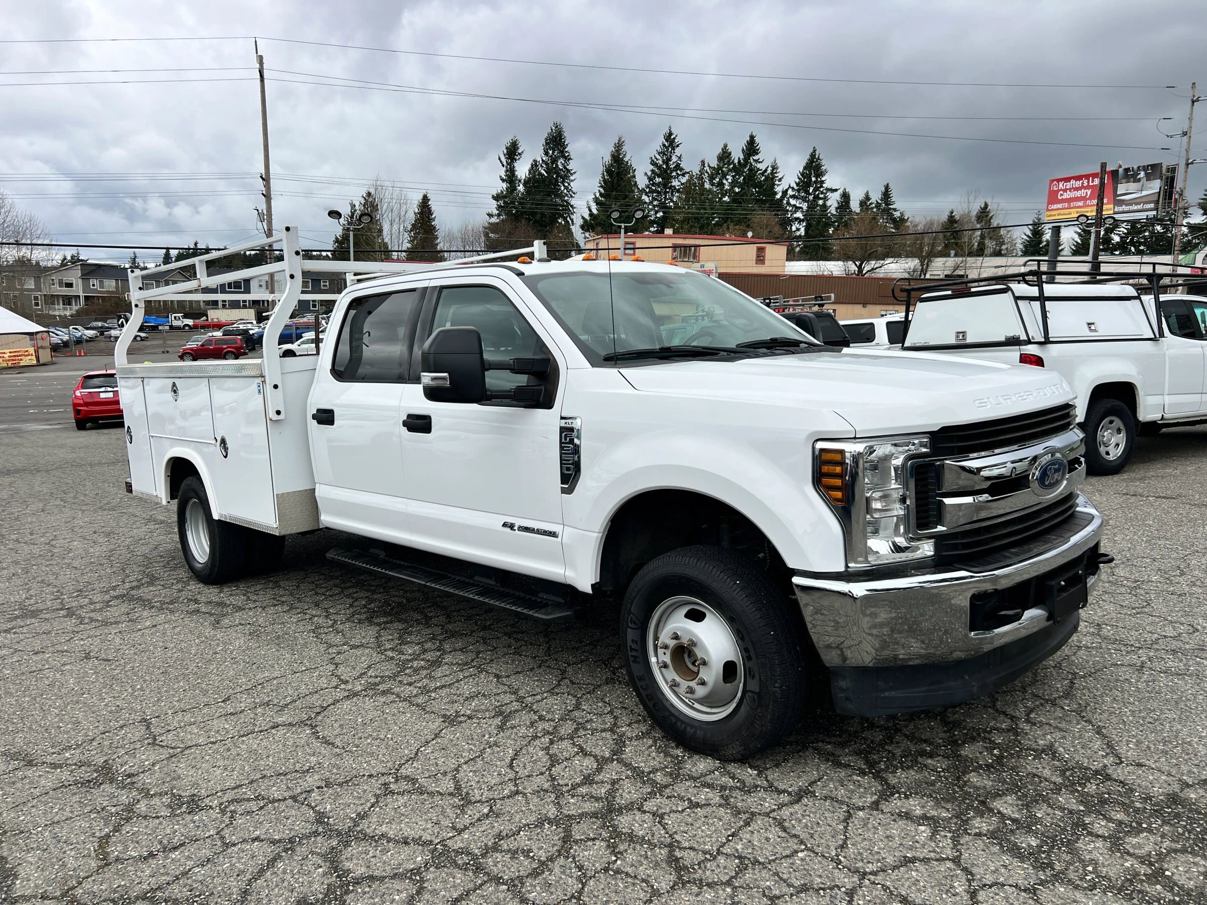Used 2018 Ford F350 XLT AWD/4WD image 3