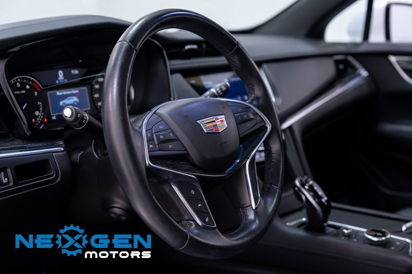 Used 2021 Cadillac XT5 Premium Luxury image 26