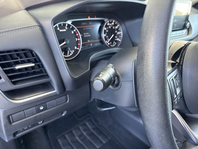 Used 2023 Nissan Rogue SV image 20