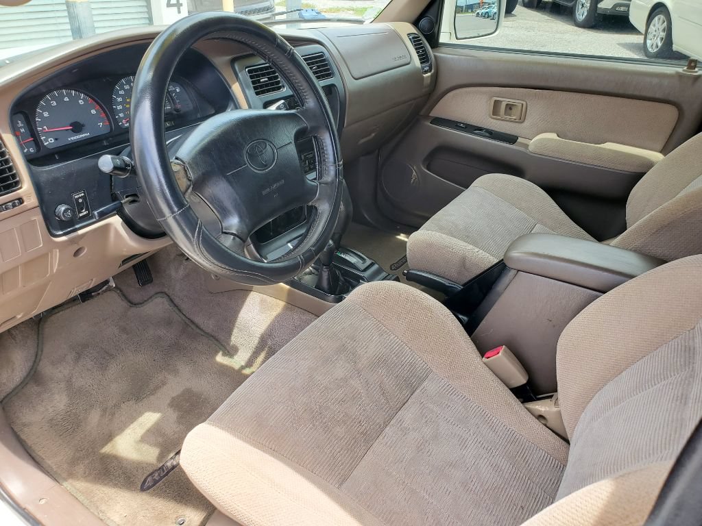 Used 1999 Toyota 4Runner SR5 AWD/4WD image 15