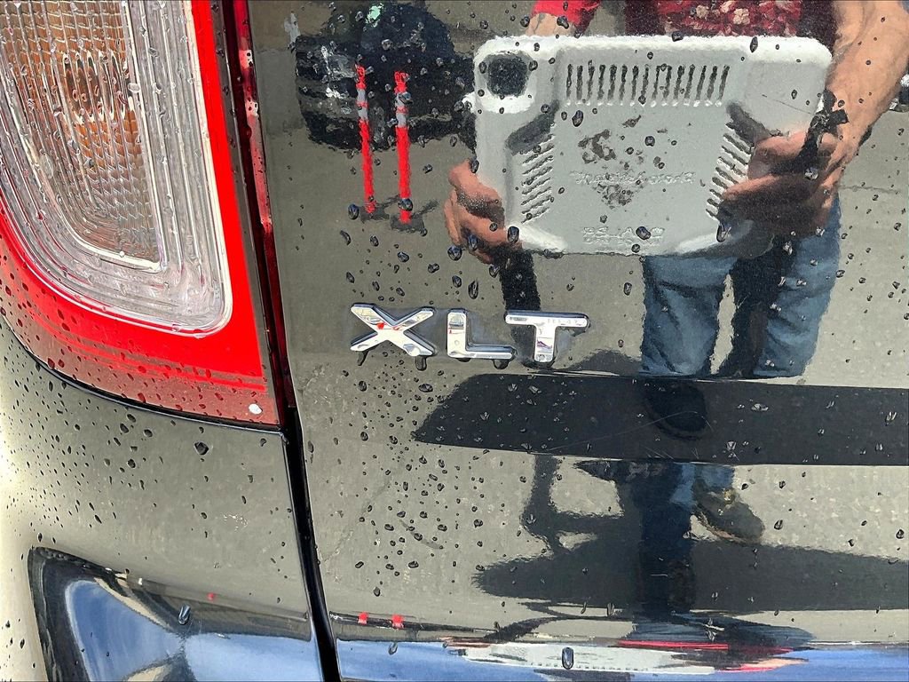 Used 2014 Ford Explorer XLT w/ Equipment Group 202A image 8