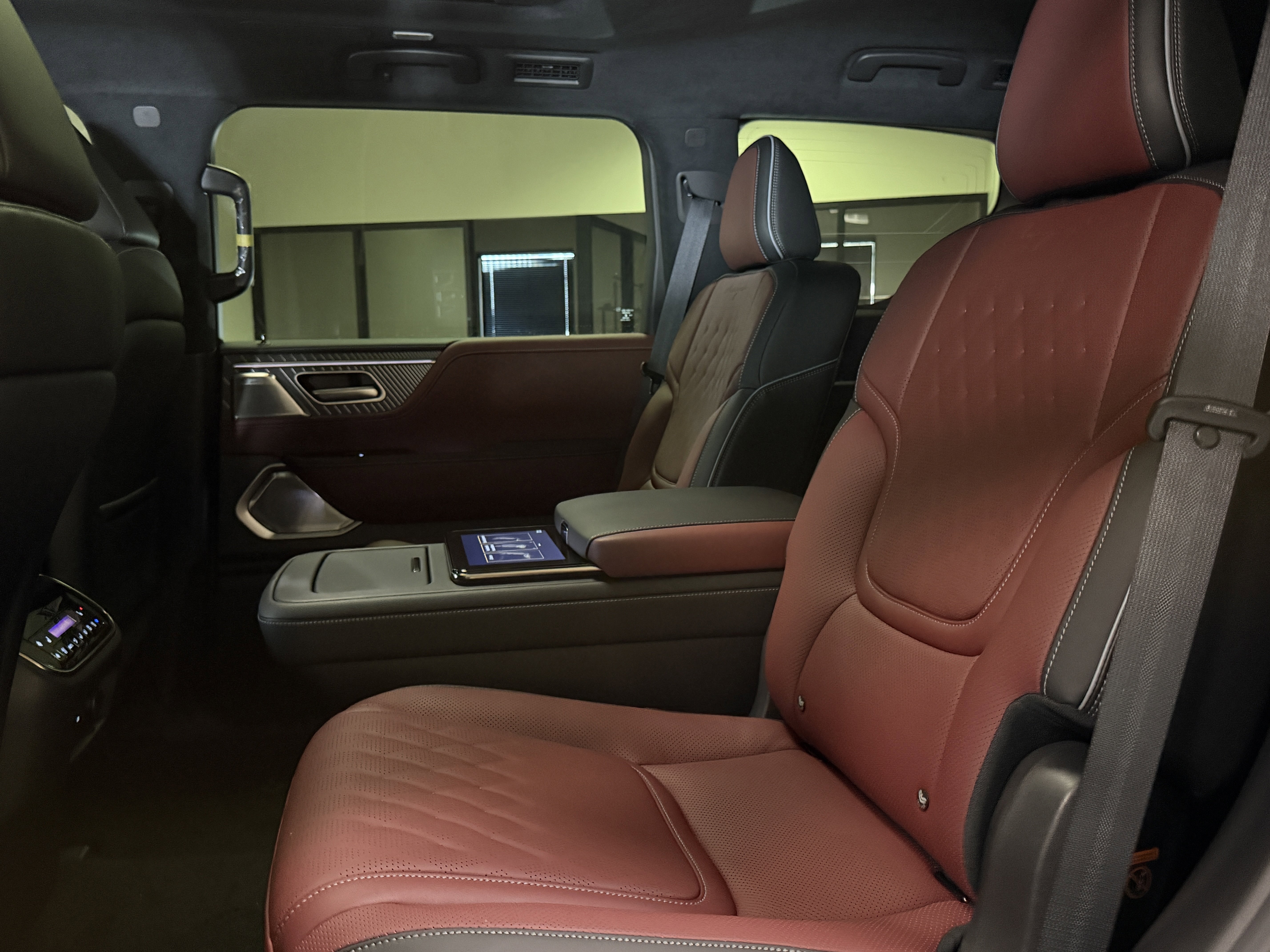 New 2026 INFINITI QX80 Autograph image 16