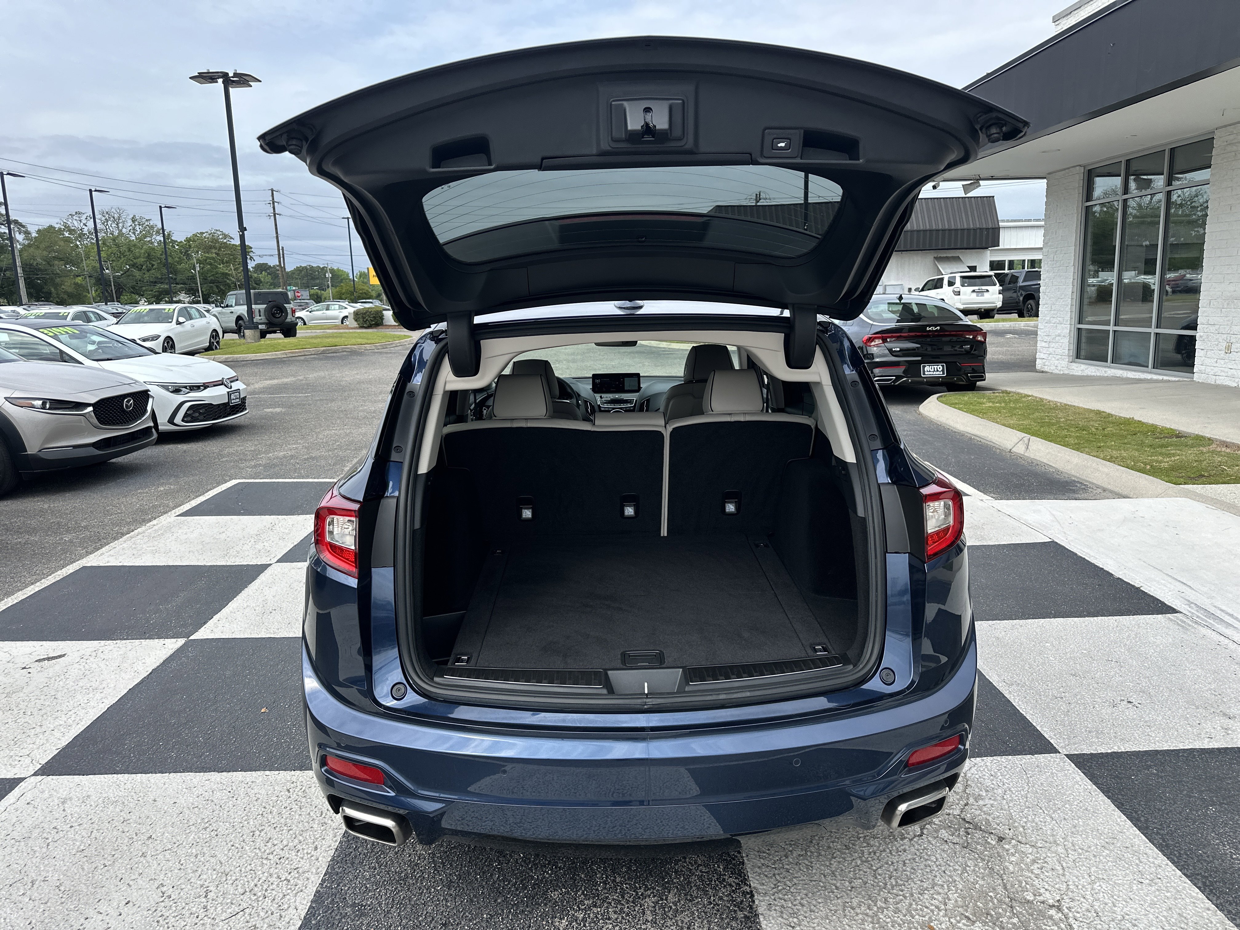 Used 2025 Acura RDX SH-AWD w/ Advance Package image 9