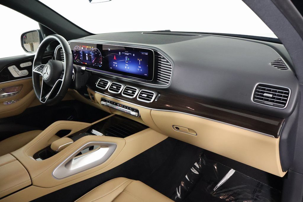 Used 2024 Mercedes-Benz GLE 450 4MATIC image 9