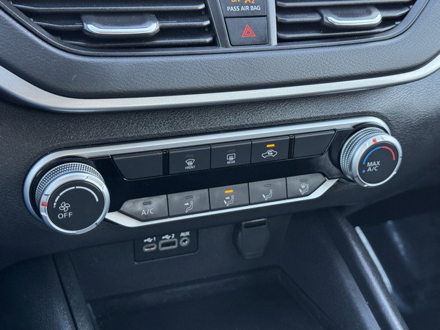 Used 2025 Nissan Altima 2.5 S image 14