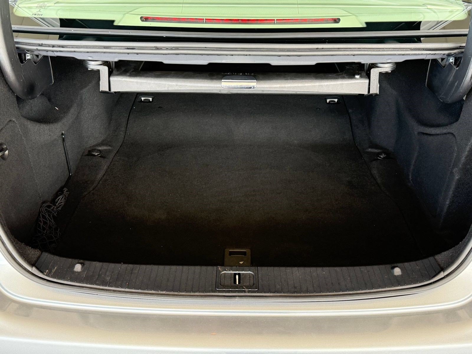 Used 2014 Mercedes-Benz E 350 Sedan image 28