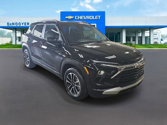 Used 2024 Chevrolet TrailBlazer LT w/ Driver Confidence Package image 6