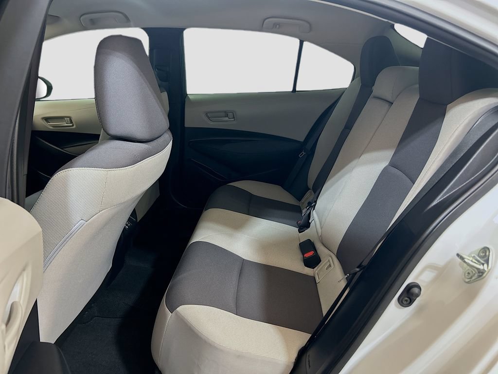 Used 2025 Toyota Corolla LE FWD image 20