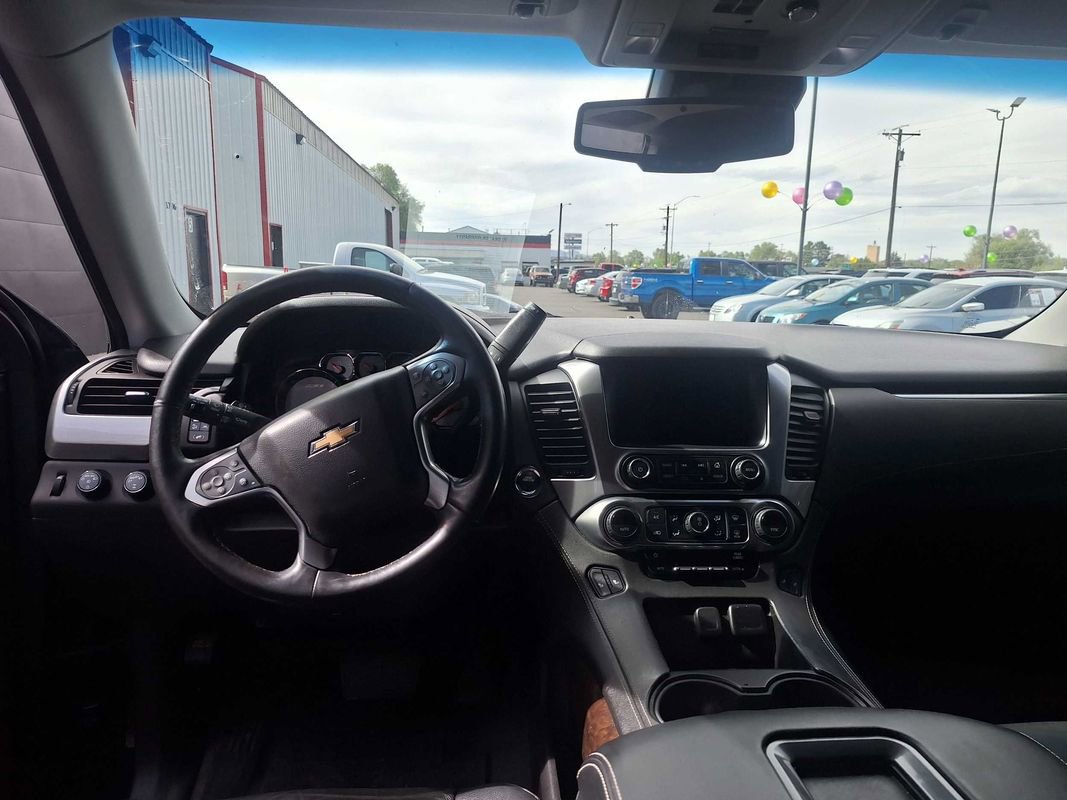 Used 2019 Chevrolet Suburban LT AWD/4WD image 13
