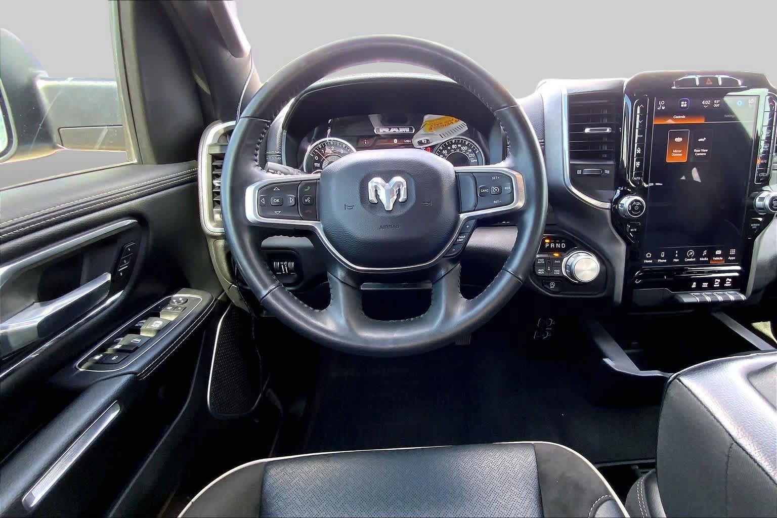 Used 2023 RAM 1500 Laramie AWD/4WD image 6
