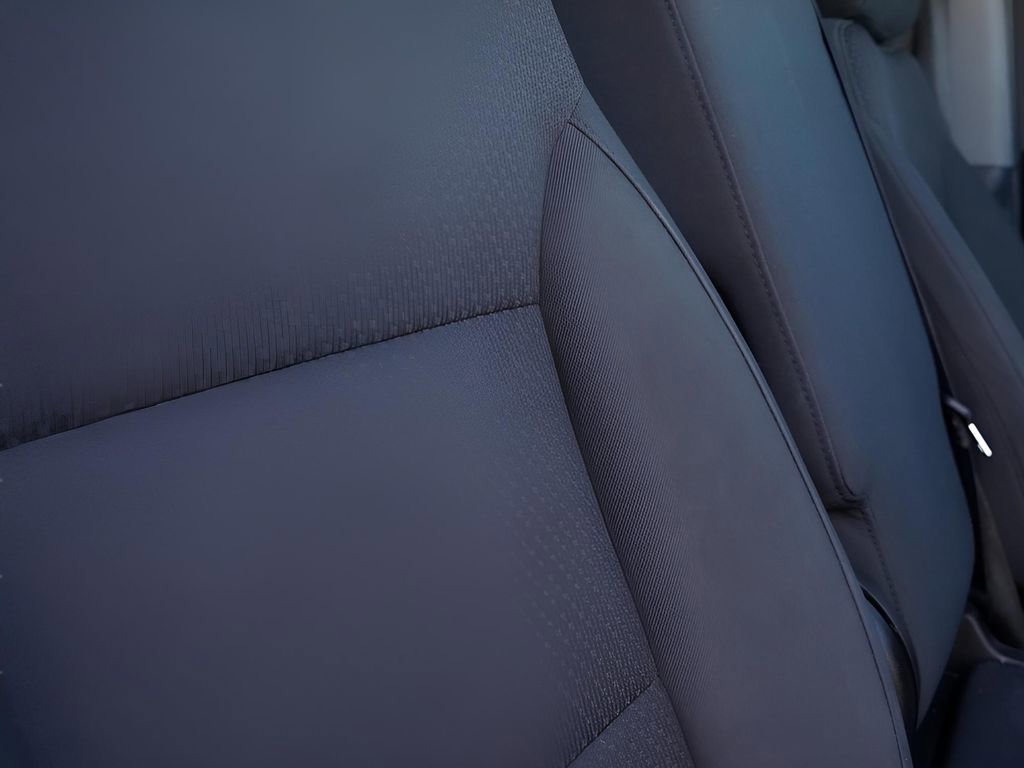 Used 2020 Chevrolet Silverado 1500 Custom w/ Custom Value Package image 31