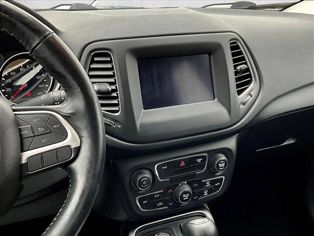 Used 2017 Jeep Compass Latitude w/ Popular Equipment Group image 8