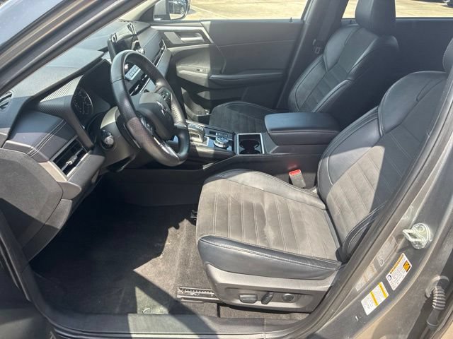 Used 2024 Mitsubishi Outlander SE FWD image 17