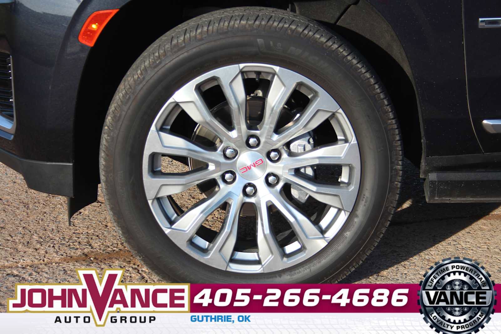 Used 2023 GMC Yukon Denali w/ Max Trailering Package AWD/4WD image 15