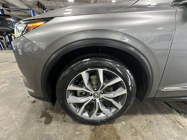 Used 2023 Acura MDX w/ Technology Package FWD image 23