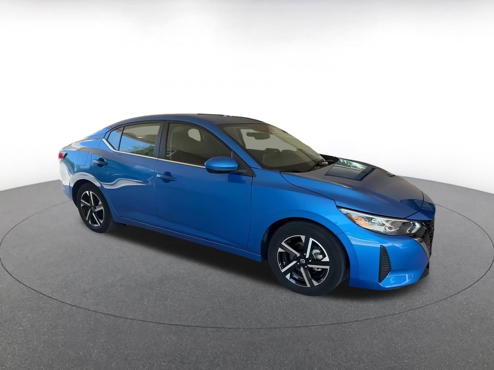 Used 2024 Nissan Sentra SV image 2