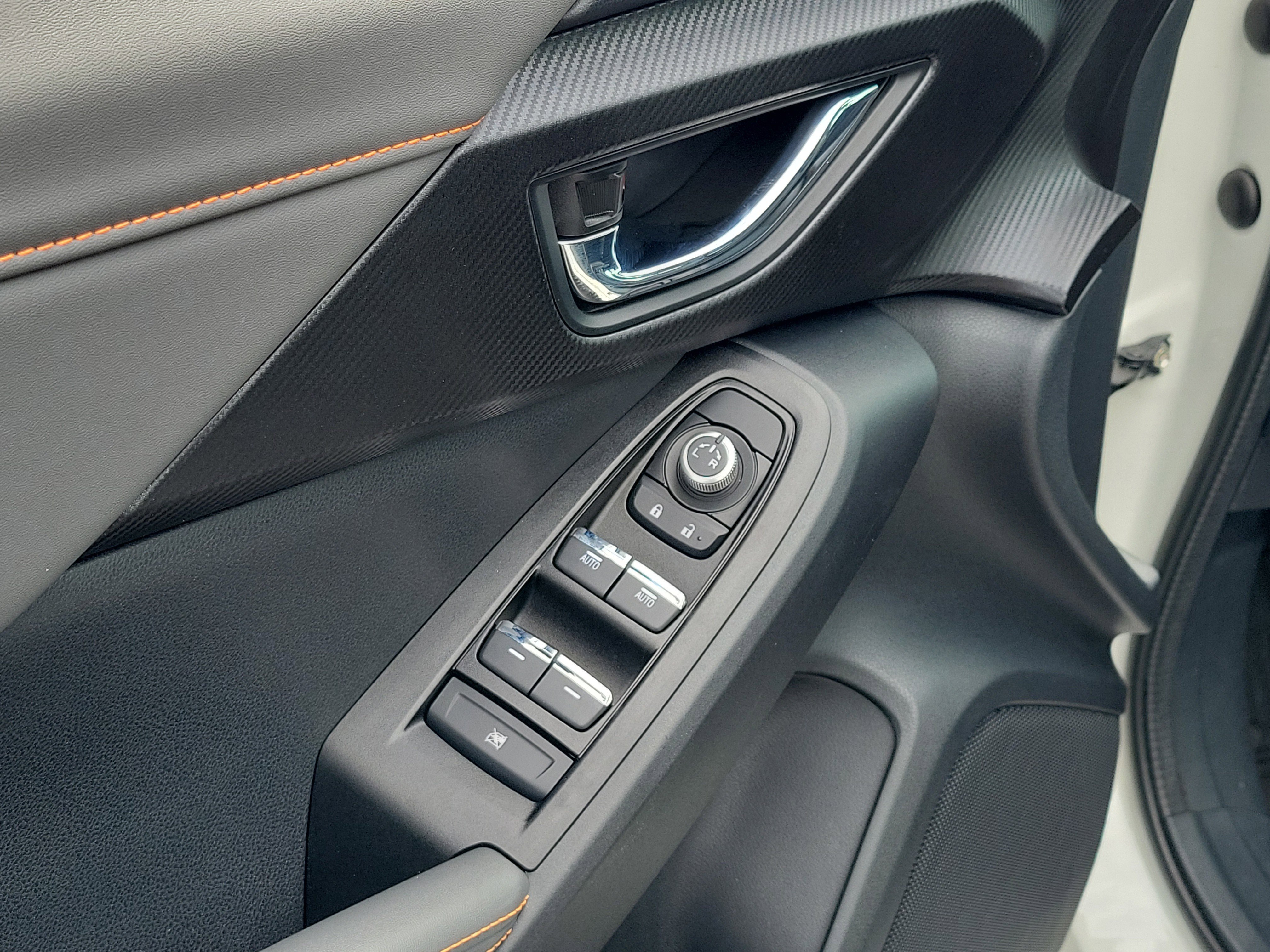 Used 2024 Subaru Crosstrek 2.5i Limited w/ Crosstrek Mirror Package image 21