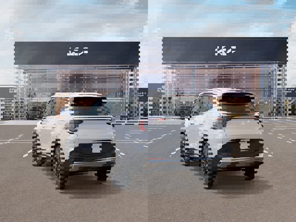 New 2026 Kia Sportage LX image 4