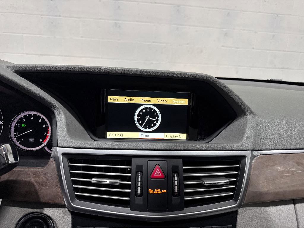 Used 2011 Mercedes-Benz E 350 Sedan image 39