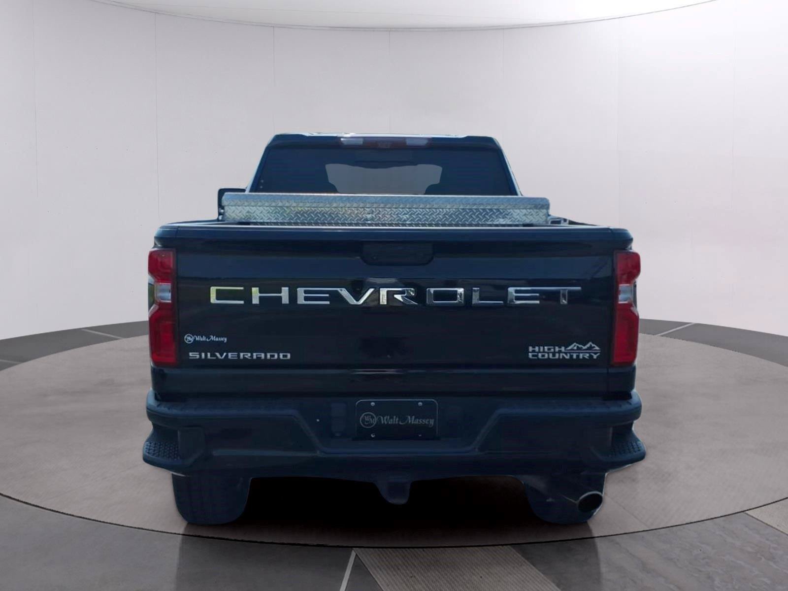 Used 2024 Chevrolet Silverado 2500 High Country w/ High Country Premium Package AWD/4WD image 6