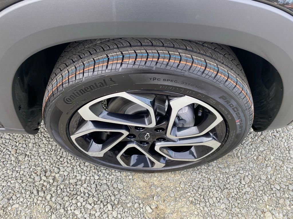 New 2026 Chevrolet Trax RS w/ Sunroof Package FWD image 23