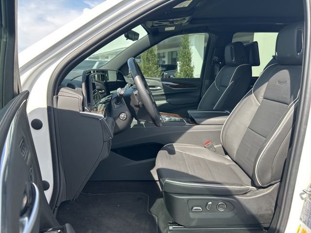 Certified 2023 Cadillac Escalade Premium Luxury image 20