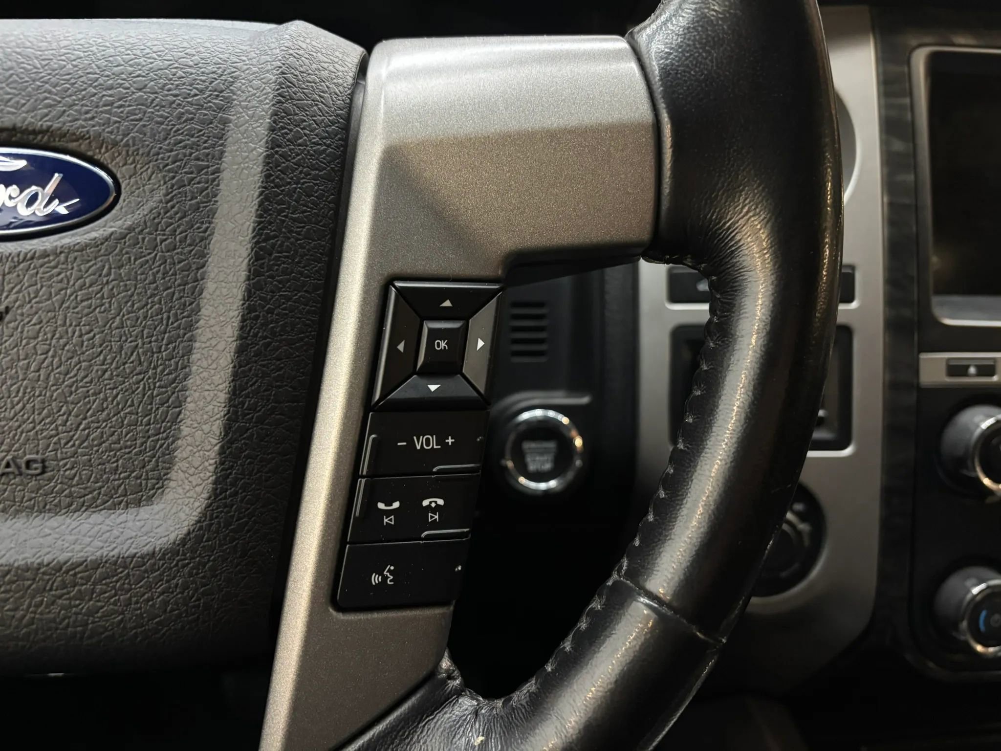 Used 2017 Ford Expedition EL Limited AWD/4WD image 18