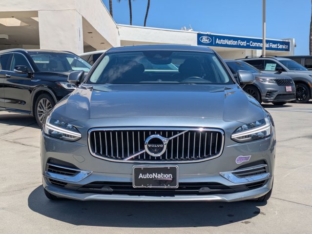 Used 2018 Volvo S90 T8 Inscription w/ Convenience Package AWD/4WD image 2