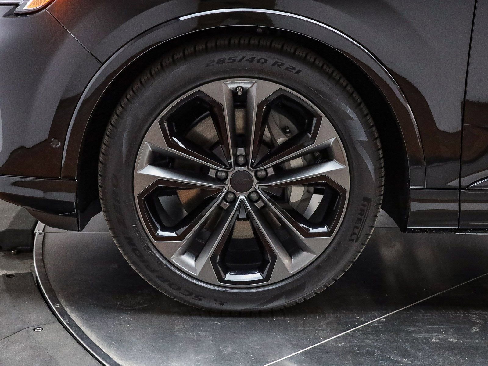 New 2026 Audi Q7 3.0T Premium Plus AWD/4WD image 13