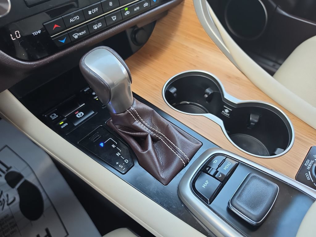 Used 2019 Lexus RX 350 AWD w/ Navigation Package image 28