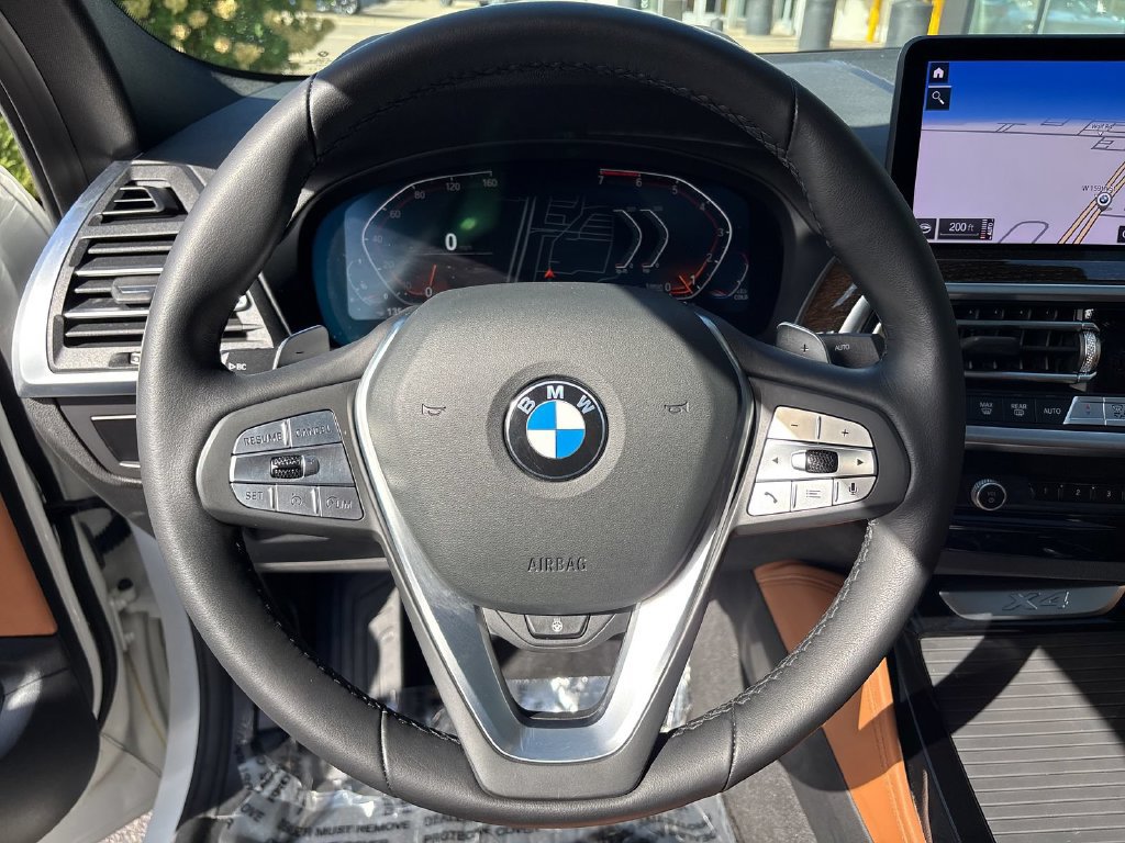 Certified 2024 BMW X4 xDrive30i w/ Premium Package AWD/4WD image 17