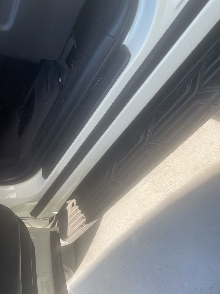 Used 2019 Nissan Armada SL w/ Premium Package image 9