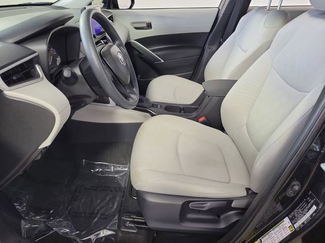 Used 2025 Toyota Corolla Cross L FWD image 19