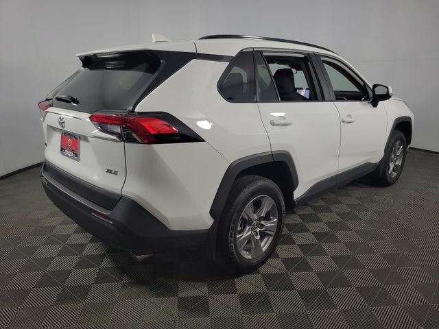 Used 2025 Toyota RAV4 XLE FWD image 7