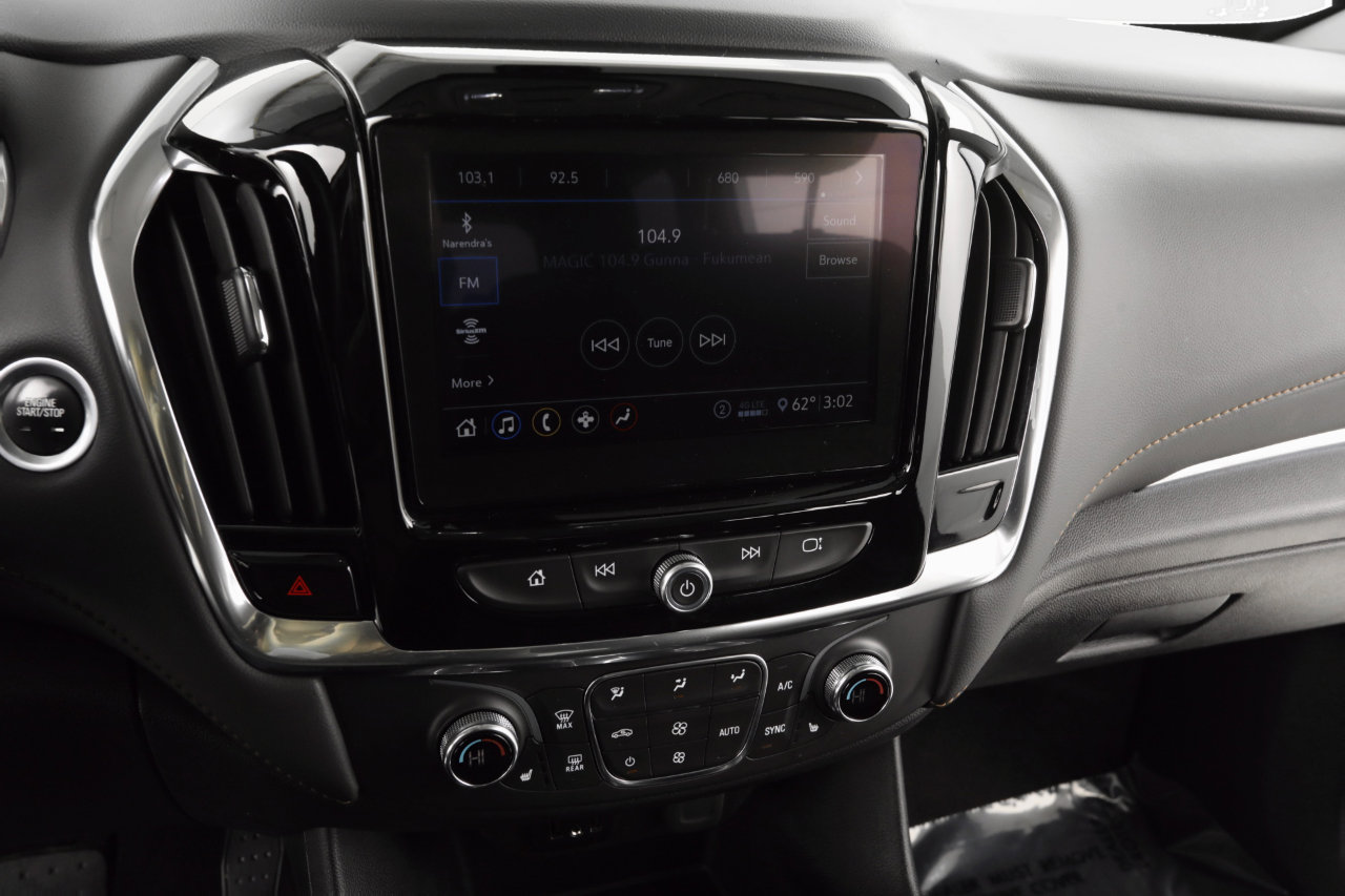 Used 2021 Chevrolet Traverse LT image 17