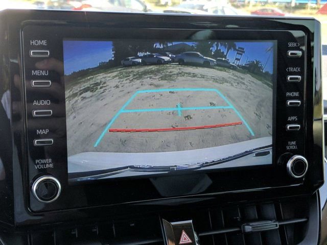 Used 2020 Toyota Corolla LE image 19