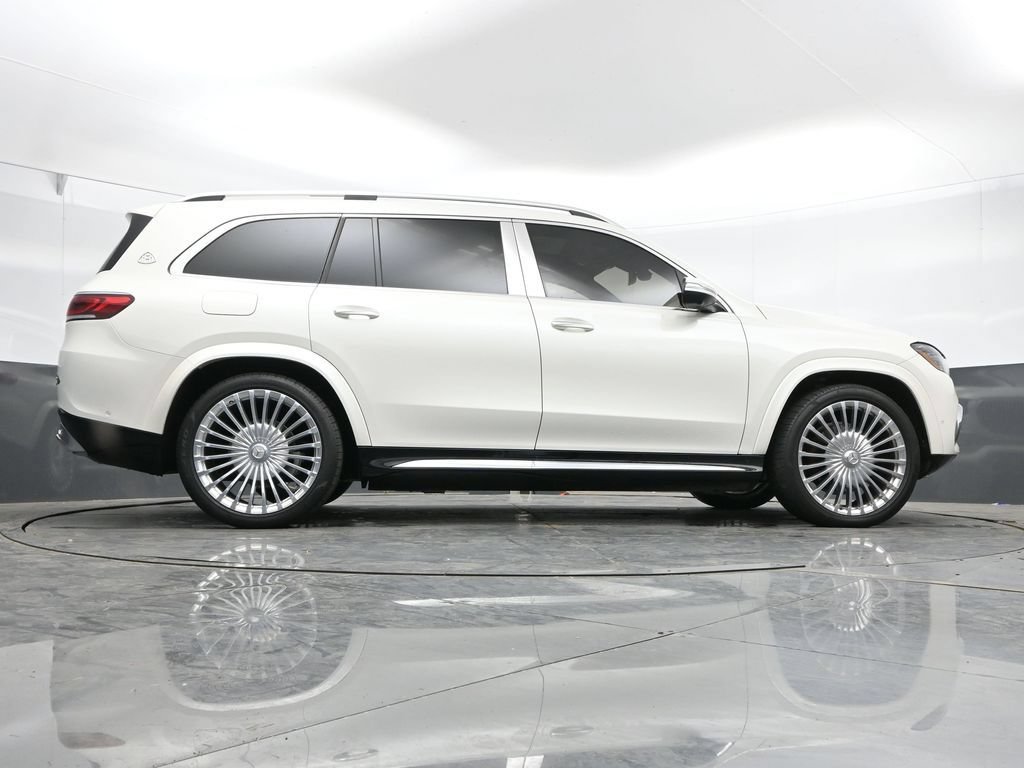 Used 2023 Mercedes-Benz Maybach GLS 600 4MATIC image 43