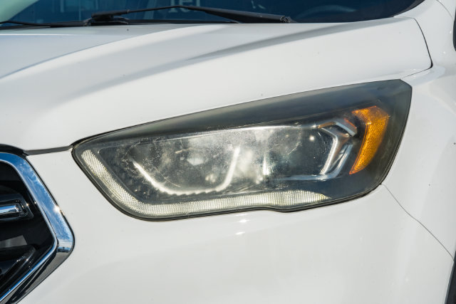 Used 2018 Ford Escape SE w/ SE Sport Appearance Package AWD/4WD image 12